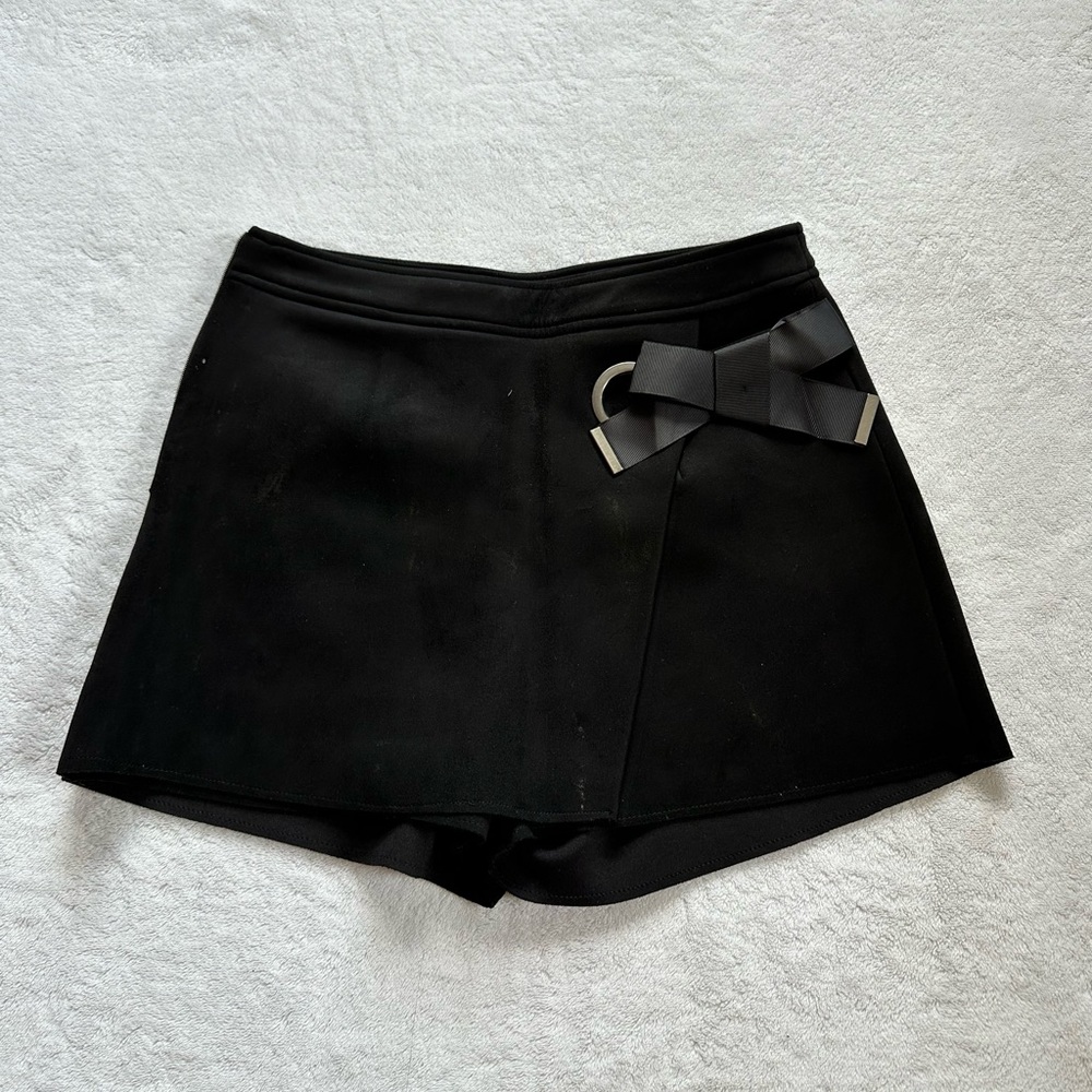NWOT Cache Cache Suede Skort